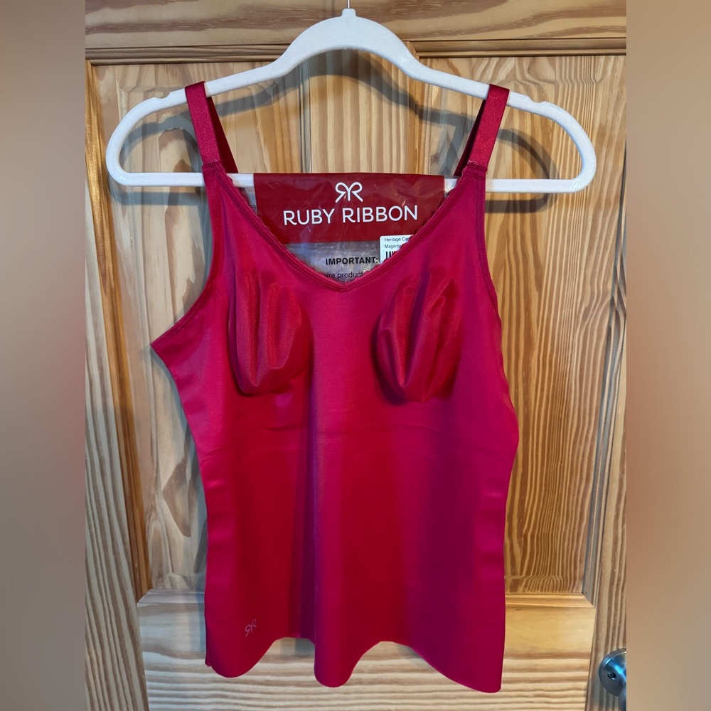 Ruby Ribbon Cami Heritage style size 40 and a set of petals.